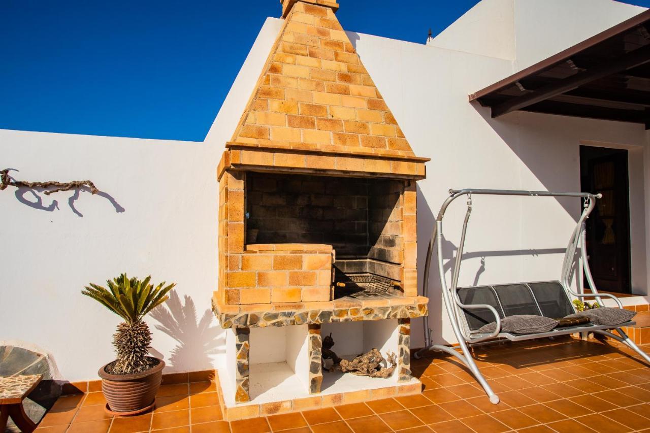 Eslanzarote Acoruma House, Super Wifi, Heated Pool Vil·la