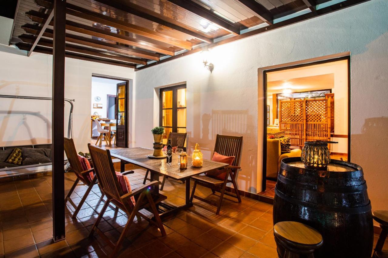 Eslanzarote Acoruma House, Super Wifi, Heated Pool Vil·la