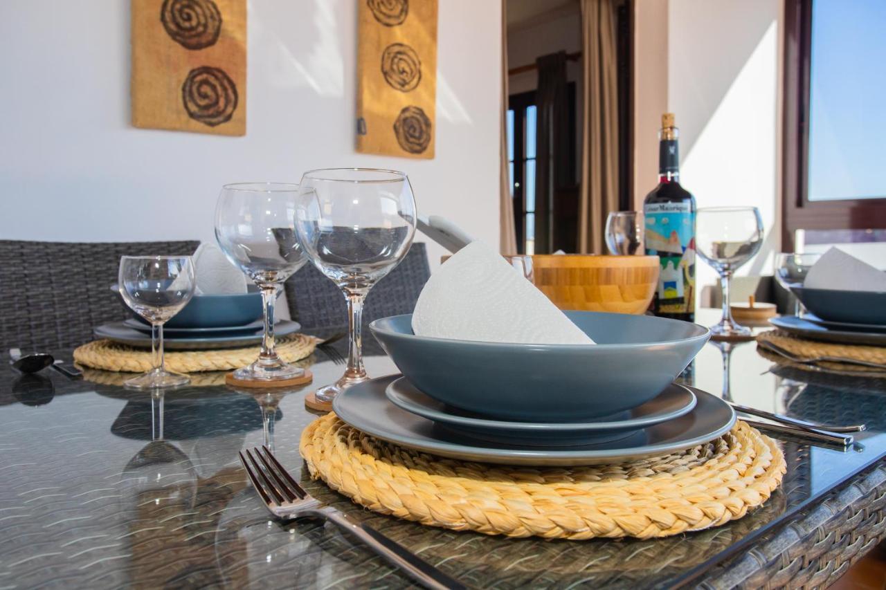 Vil·la Eslanzarote Acoruma House, Super Wifi, Heated Pool
